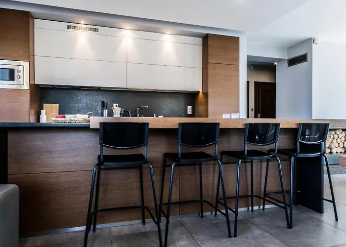 64 فيلة زاكوباني